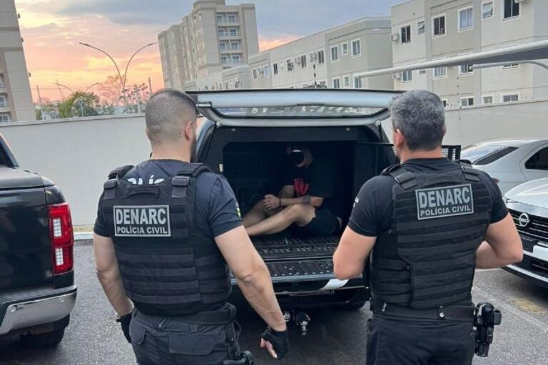 Polícia bloqueia R$ 2,5 milhões e prende líderes de facção em operação contra tráfico em MT policia-bloqueia-r$-2,5-milhoes-e-prende-lideres-de-faccao-em-operacao-contra-trafico-em-mt