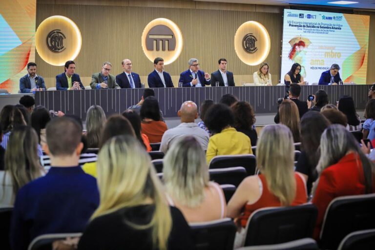 ses-e-tce-reunem-gestores-e-profissionais-de-saude-em-encontro-para-debater-prevencao-ao-suicidio