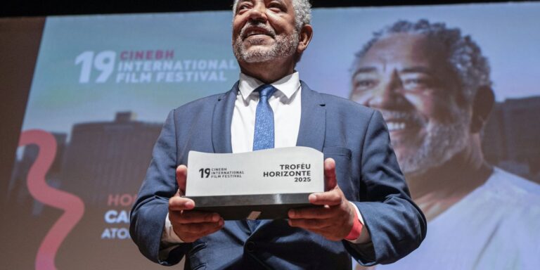 abertura-do-cinebh-homenageia-carlos-francisco,-com-sala-lotada