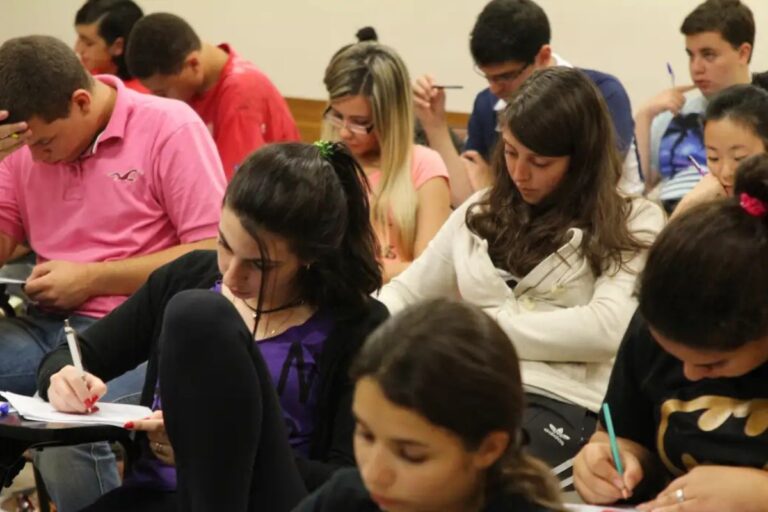 primeira-fase-do-enem-dos-concursos-sera-realizado-neste-domingo