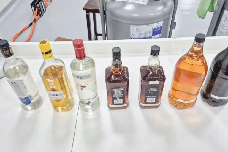 brasil-registra-58-casos-confirmados-de-intoxicacao-por-metanol