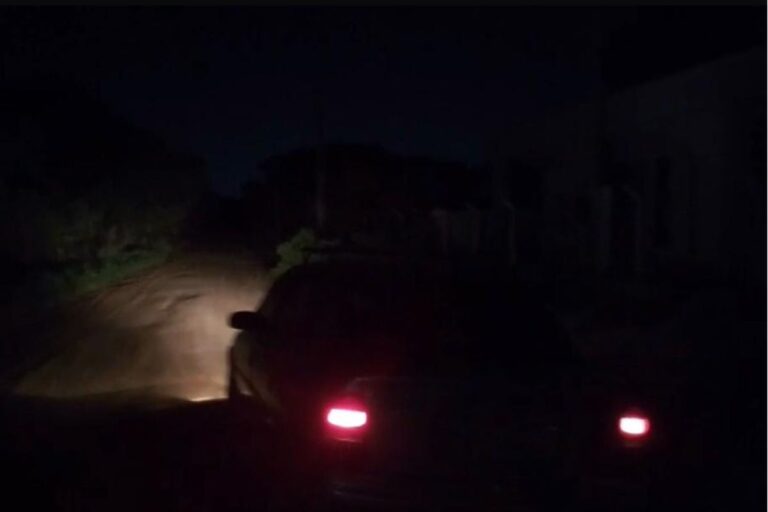 moradores-enfrentam-apagao-ha-quase-40h-apos-temporal-em-campo-grande