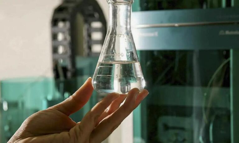 vigilancia-sanitaria-divulga-mais-um-lote-de-whisky-sob-suspeita-de-contaminacao-por-metanol