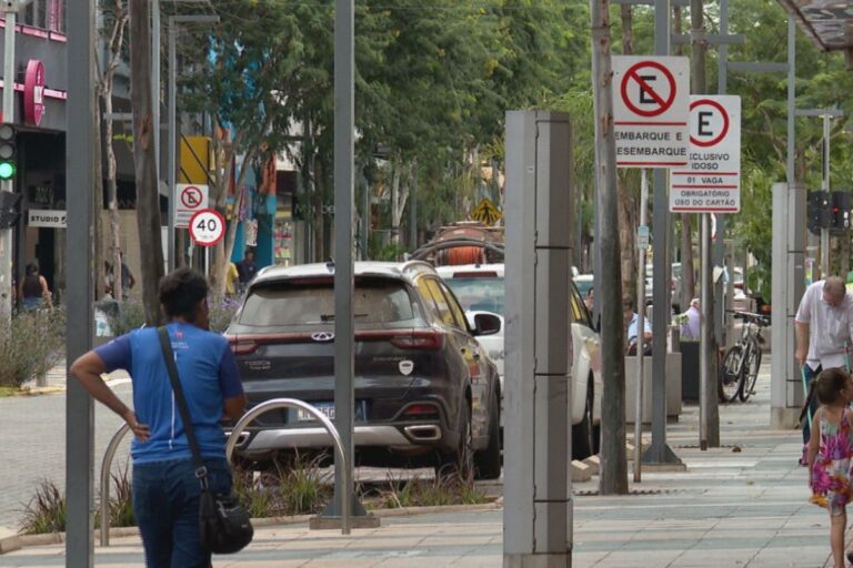 tres-mil-vagas-e-sem-gratuidade:-novas-regras-para-estacionar-no-centro