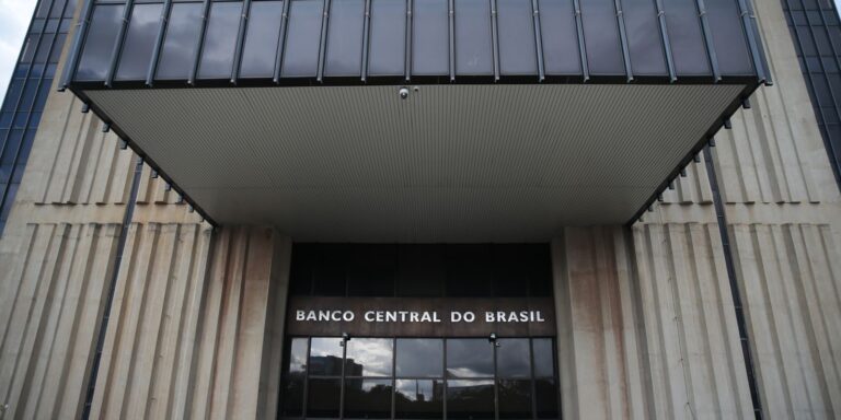 banco-central-oficializa-liquidacao-da-master-corretora