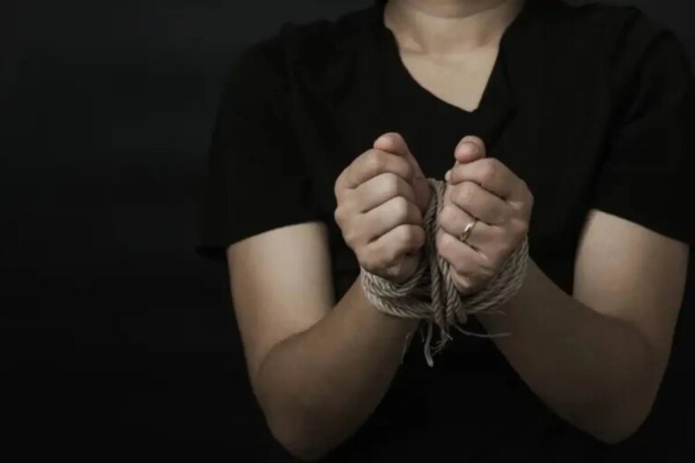 mulher-e-sequestrada-durante-roubo-de-carro-em-campo-grande