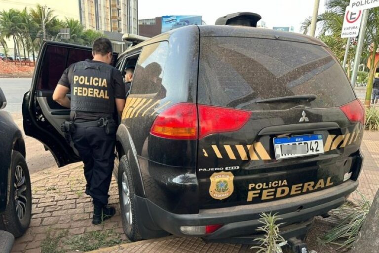 pf-prende-servidor-de-mt-por-lavagem-e-acha-r$-800-mil-em-especie