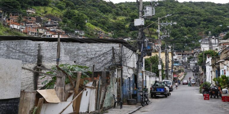 dois-em-cada-tres-habitantes-de-favela-moram-em-vias-sem-arvores