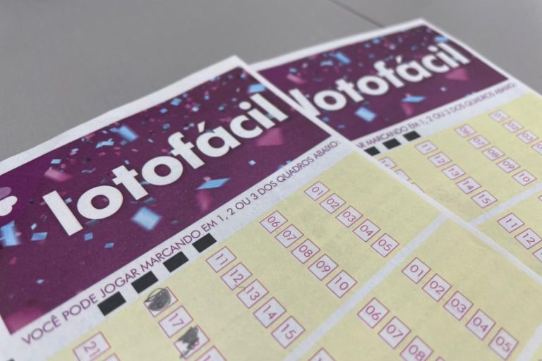 lotofacil-de-r$-1,8-milhao:-dezenas-do-concurso-3623-sao-sorteadas