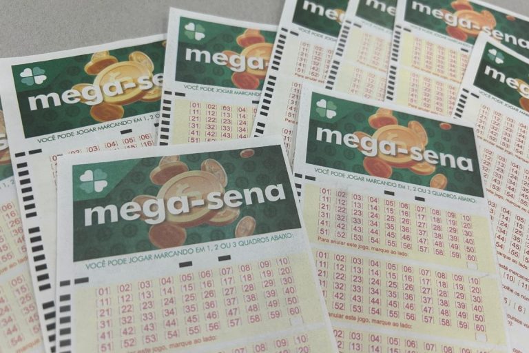 mega-sena-2982-pode-pagar-r$-60-milhoes-nesta-terca-feira
