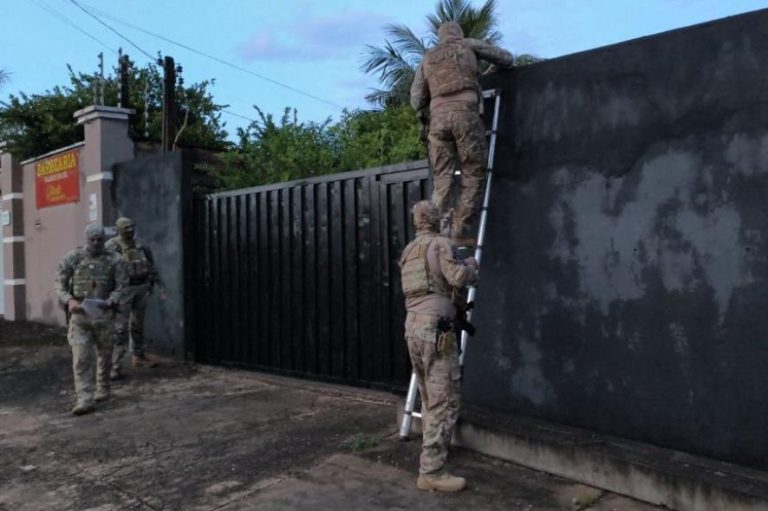 policia-prende-27-de-quadrilha-que-assaltou-cofre-em-mt