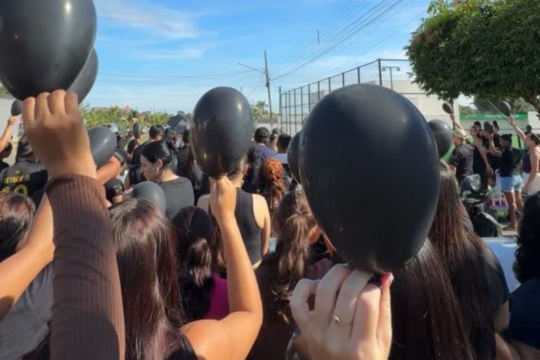 familiares-e-amigos-fazem-caminhada-com-oracoes-e-homenagens-a-jovem-morta-em-tapurah