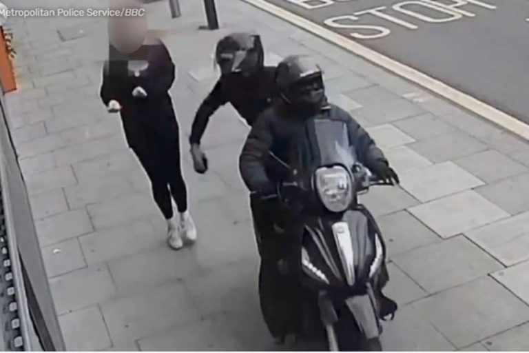 celulares-roubados-em-londres-vao-parar-na-china-em-esquema-milionario