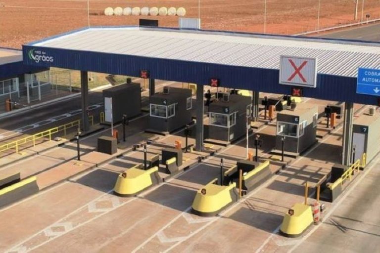 pedagio-e-suspenso-apos-denuncia-de-estrada-com-buracos