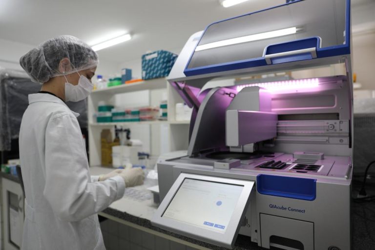 novo-equipamento-da-politec-acelera-analises-de-vestigios-de-crimes-sexuais